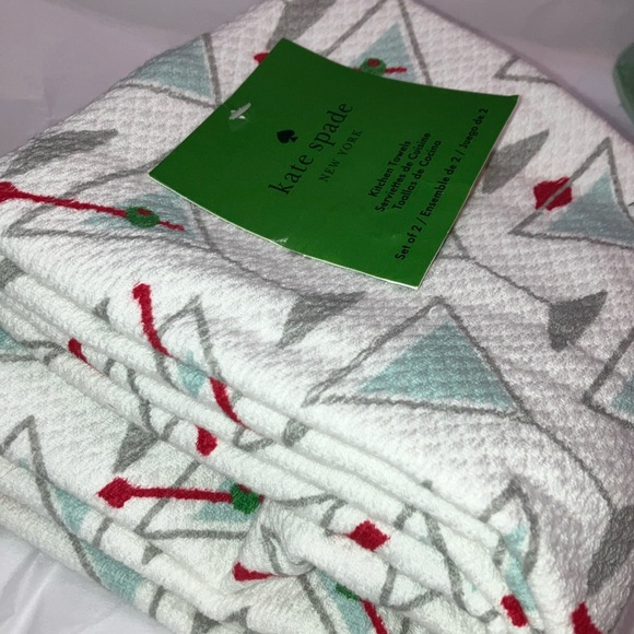 Kate Spade NWT Set of 2  Martini Pattern kitchen towels - Picture 5 of 7